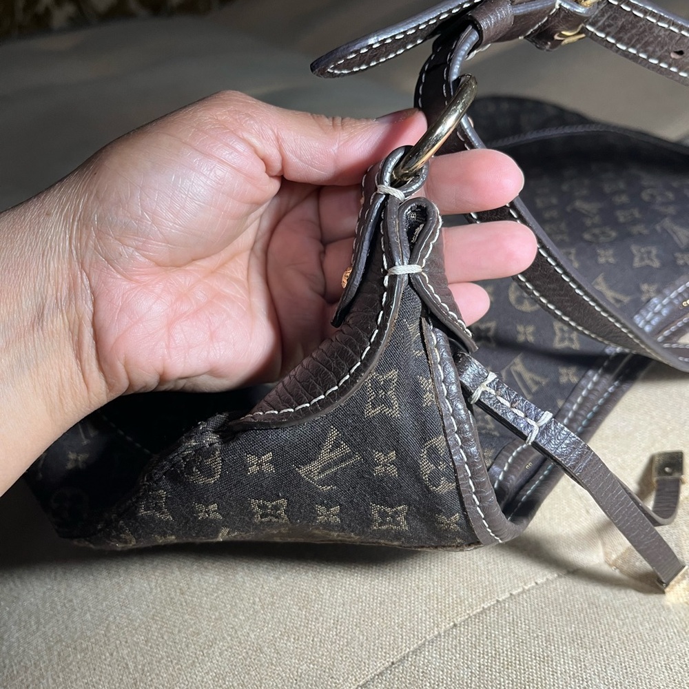 Louis Vuitton Black Monogram Hobos Shoulder Bag - Picture 12 of 15